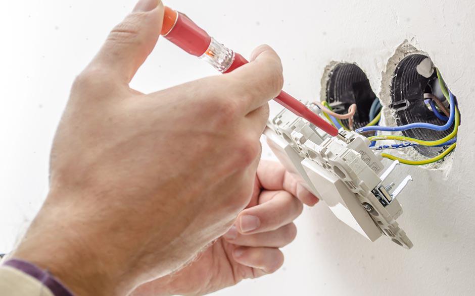 tarif d'un électricien Épône
